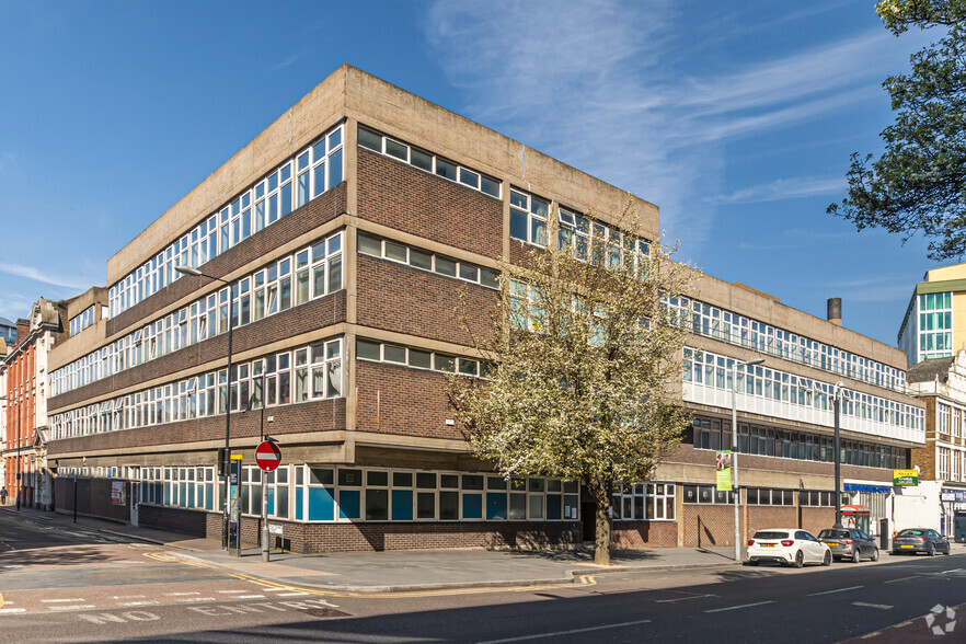 18-36 Wellington St, London for sale - Building Photo - Image 1 of 1