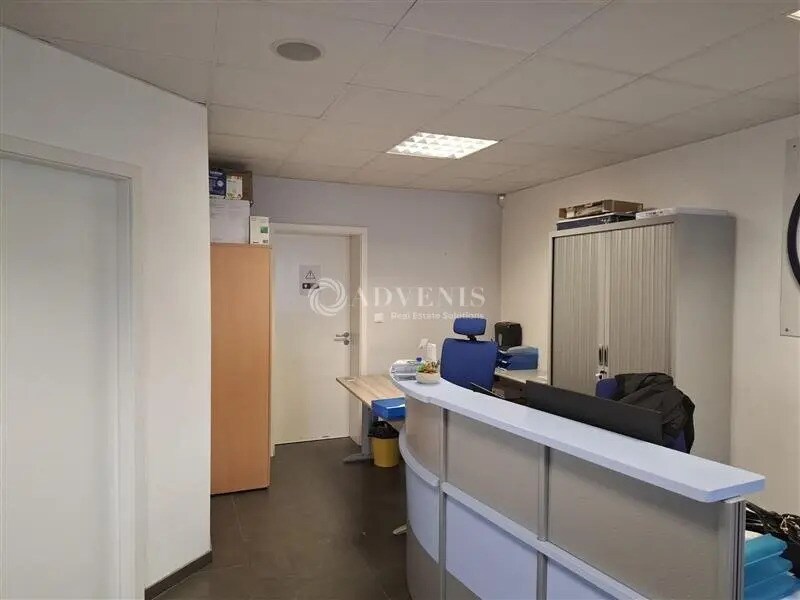 Location Local d'activités 207 m² - Photo 1