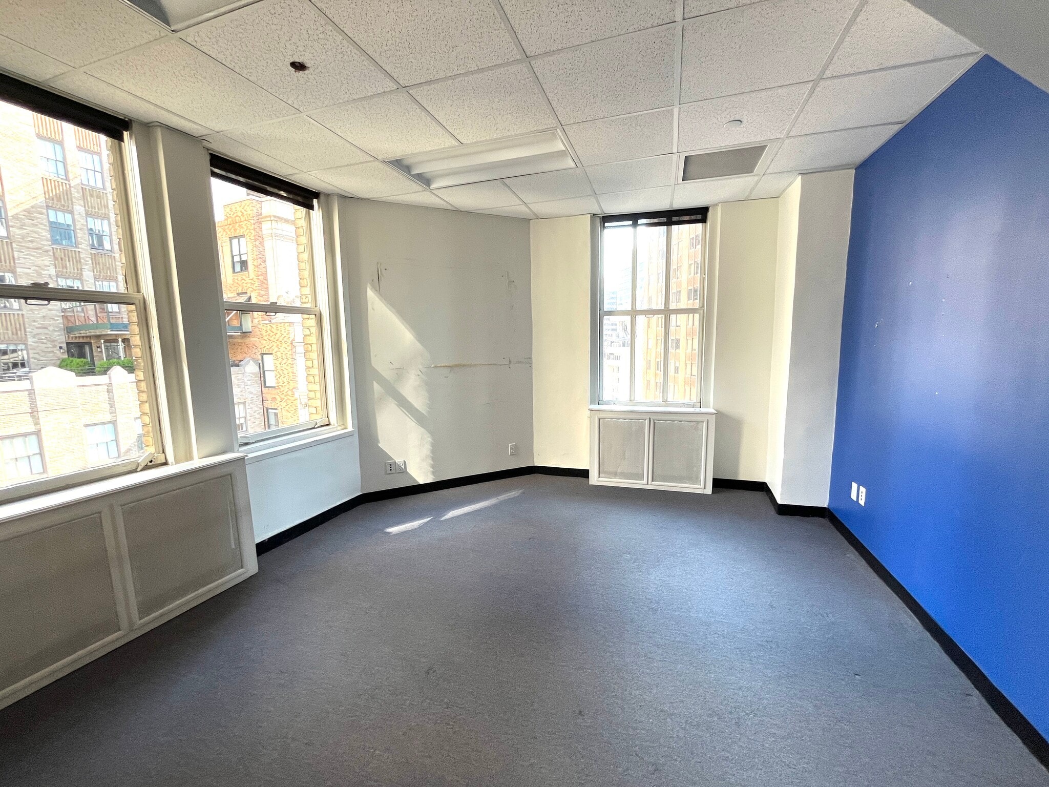 11 Hanover Sq, New York, NY to rent Interior Photo- Image 1 of 9