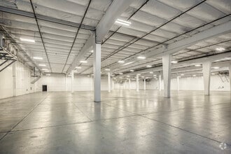 4800 Lang Ave, Mcclellan, CA to rent Interior Photo- Image 1 of 15