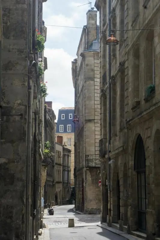 Retail in Bordeaux for sale Building Photo- Image 1 of 2