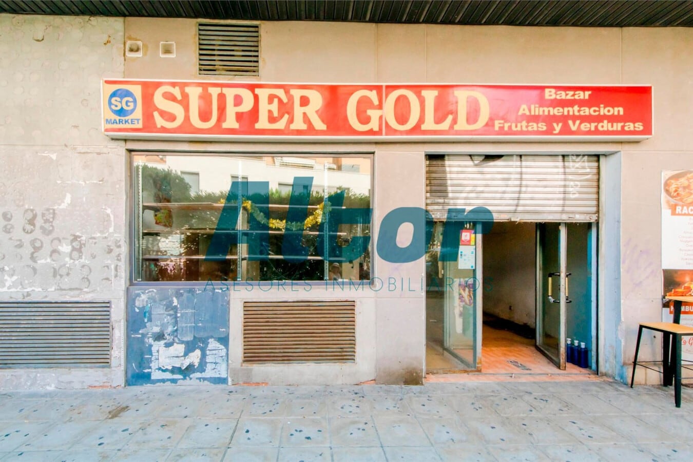 Alcorcón, MAD 28922 -  -  - Interior Photo - Image 1 of 20