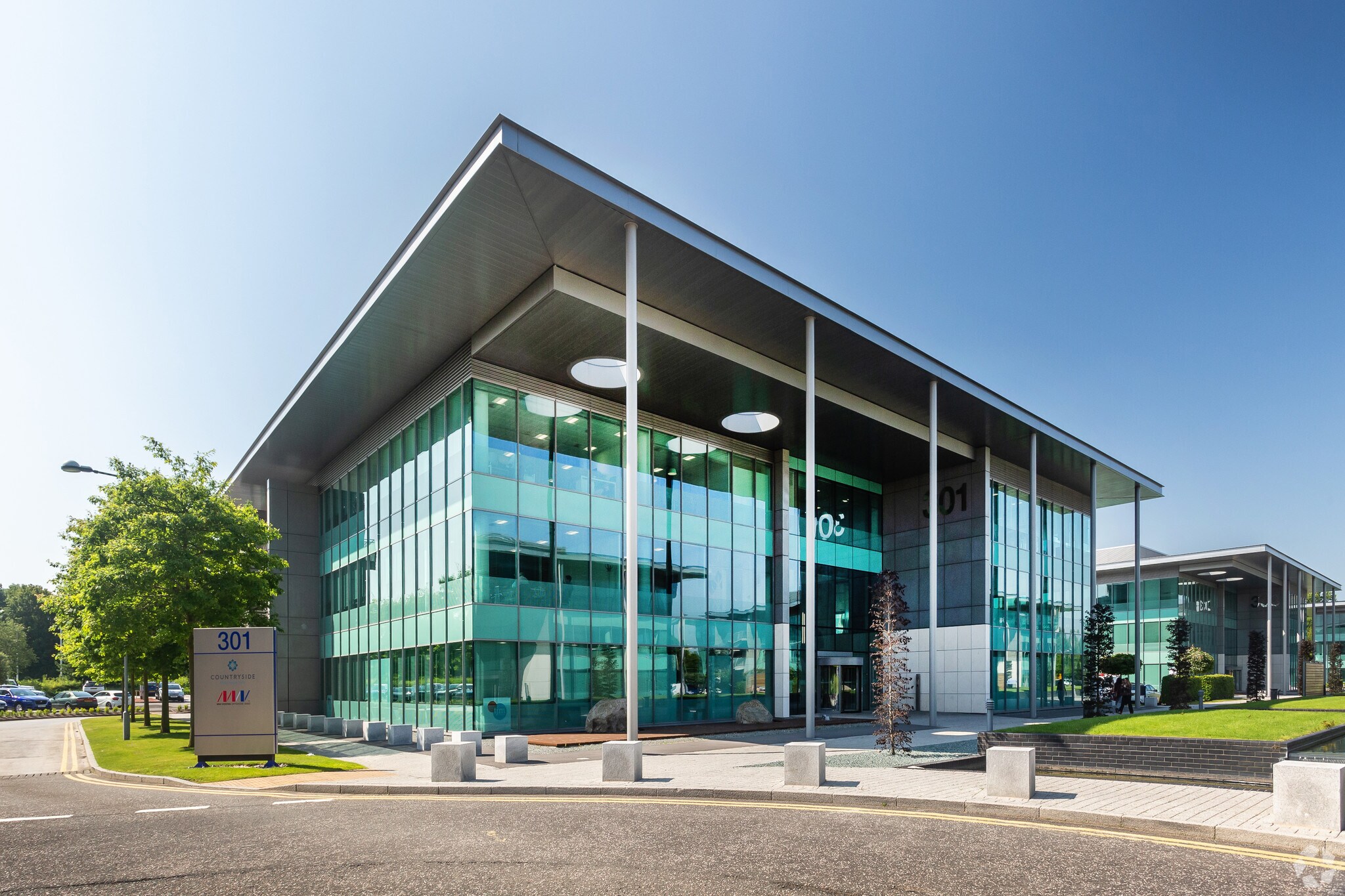 301 Bridgewater Pl, Warrington for sale Primary Photo- Image 1 of 1