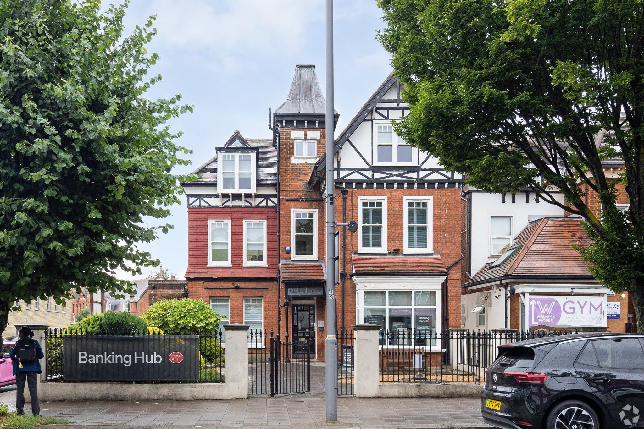 62 Station Rd, London to rent Building Photo- Image 1 of 4