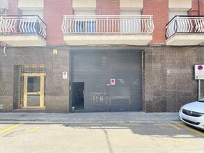 Retail in Granollers, Barcelona to rent Building Photo- Image 2 of 16
