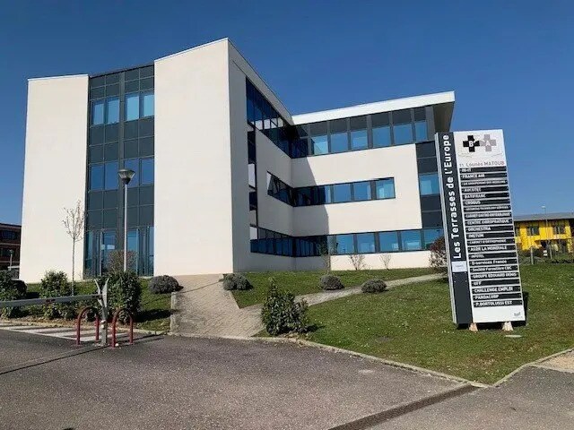 Office in Dijon to rent - Building Photo - Image 2 of 8