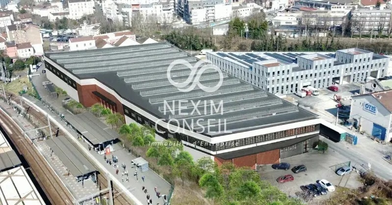 Industrial in Argenteuil to rent - Aerial - Image 3 of 6