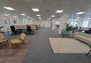 80-84 Leadenhall St, London to rent Interior Photo- Image 2 of 3