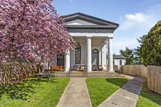 18 Stone Chapel Ln, Pikesville, MD for sale Building Photo- Image 1 of 9