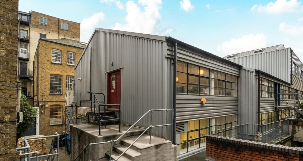 38 Kingsland Rd, London for sale - Building Photo - Image 2 of 8