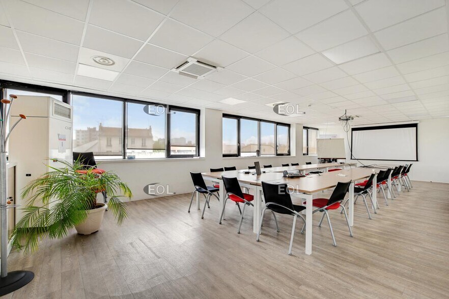 Office in Gentilly for sale - Building Photo - Image 2 of 13