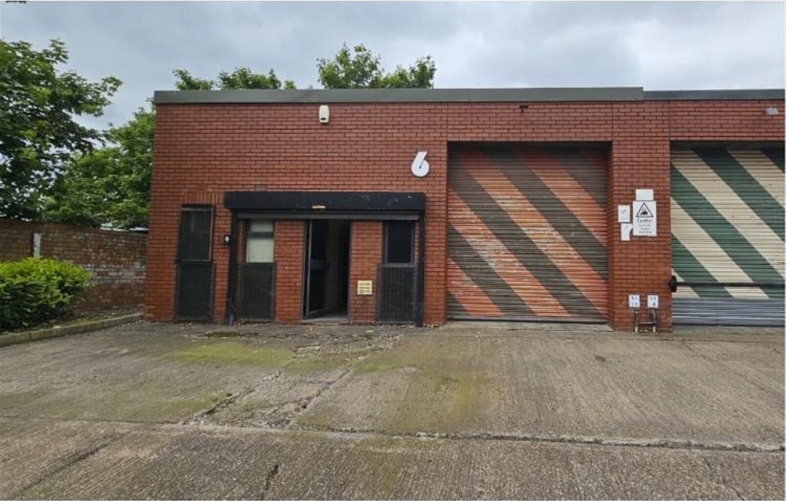 6 Park Ln, Wolverhampton to rent Building Photo- Image 1 of 2