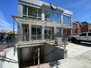 6115 184th St, Fresh Meadows, NY for rent Building Photo- Image 1 of 7