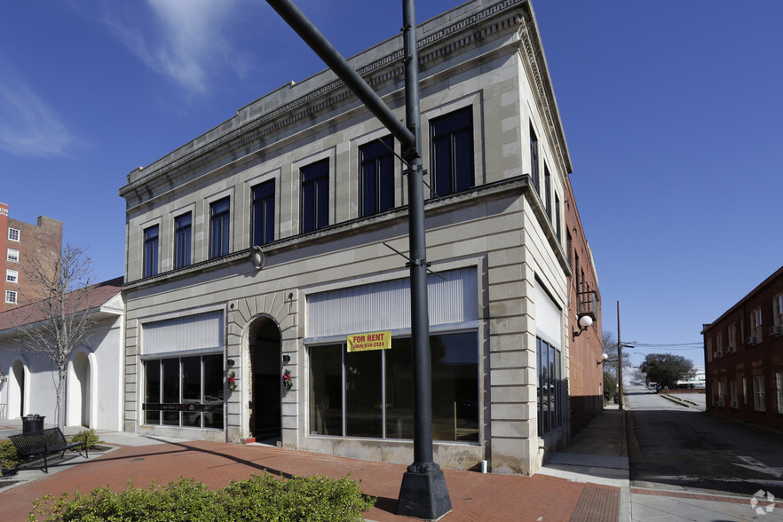 300 N Main St, Anderson, SC for sale - Primary Photo - Image 1 of 1