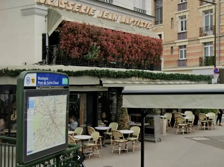 Retail in Boulogne-Billancourt to rent - Building Photo - Image 1 of 6
