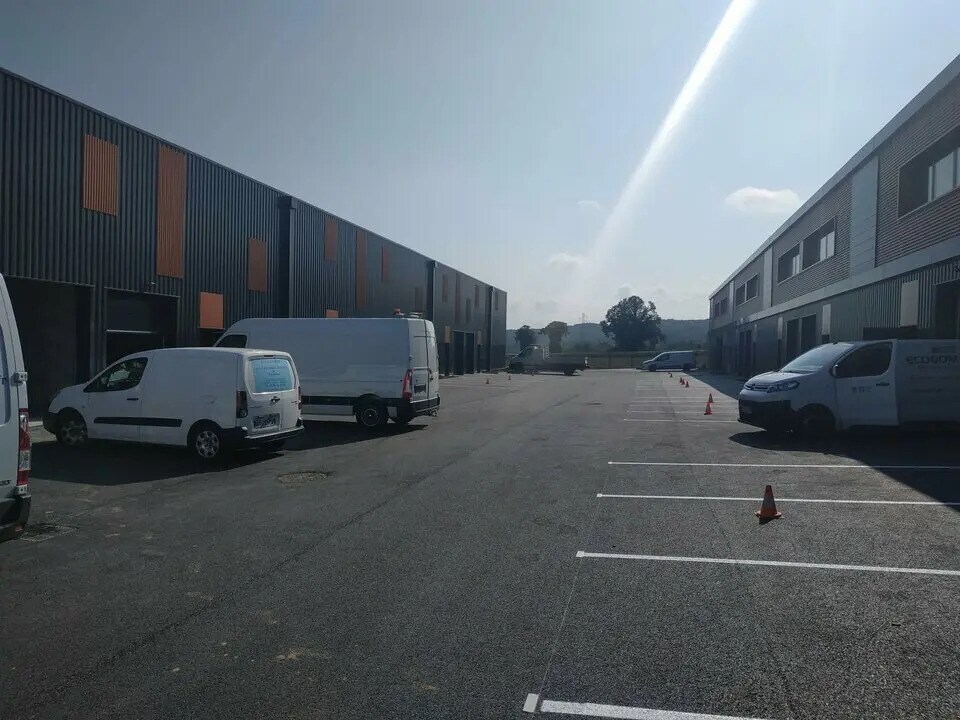 Vente Local d'activités 436 m² - Photo 1