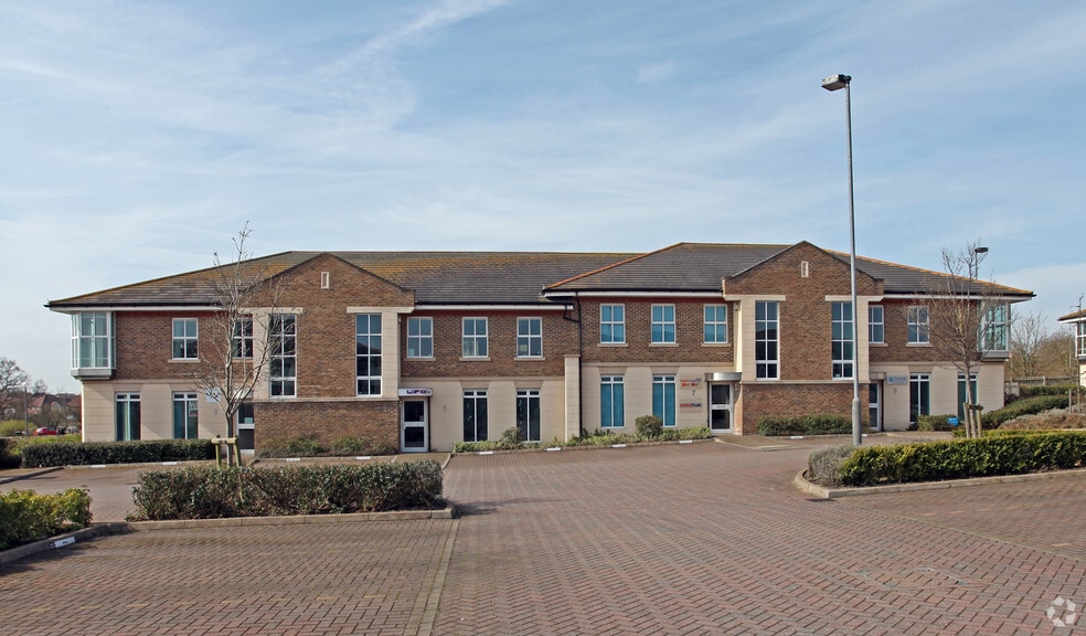 3-9 Shirwell Cres, Milton Keynes for sale - Building Photo - Image 1 of 1