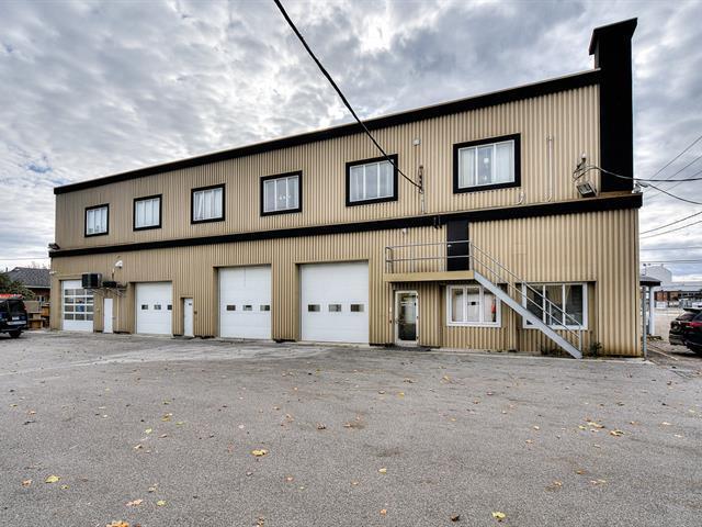 1310-1360 Av St-Jacques, Saint-hyacinthe, QC for rent - Building Photo - Image 2 of 5