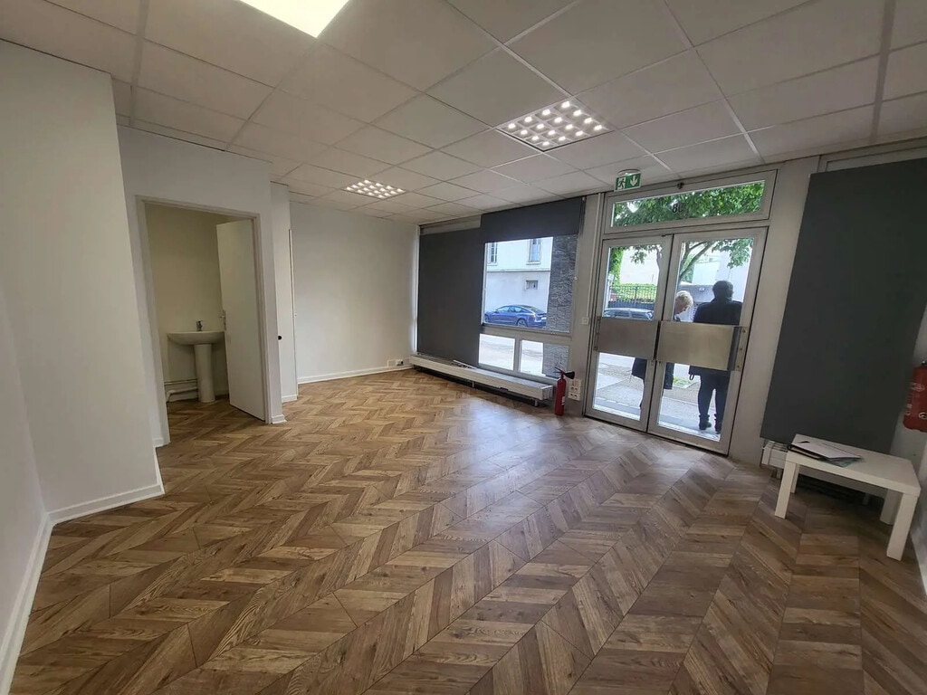 Location Commerce 27 m² - Photo 1