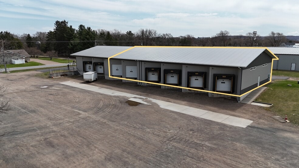 3902 130th St, Lake Hallie, WI to rent - Building Photo - Image 2 of 8