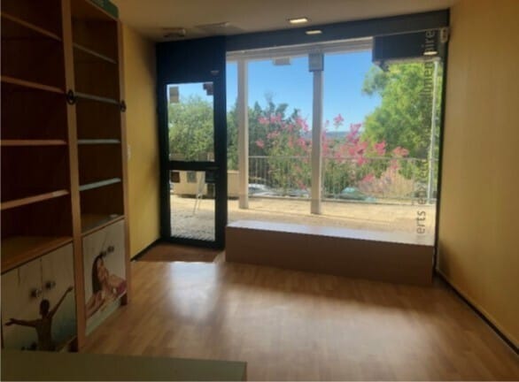 14 Avenue Charreyre, Corbas to rent Interior Photo- Image 1 of 7
