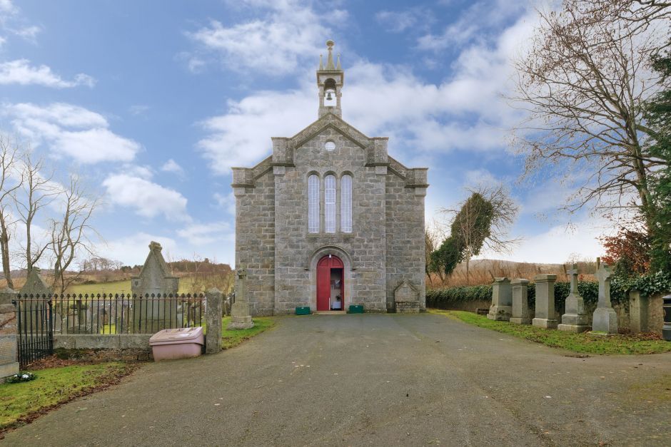 Specialist in Alford for sale Building Photo- Image 1 of 3