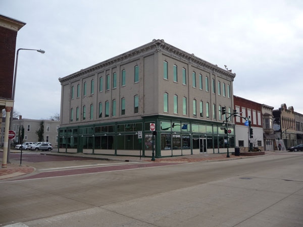 600 S Main St, Elkhart, IN for rent - Building Photo - Image 3 of 34