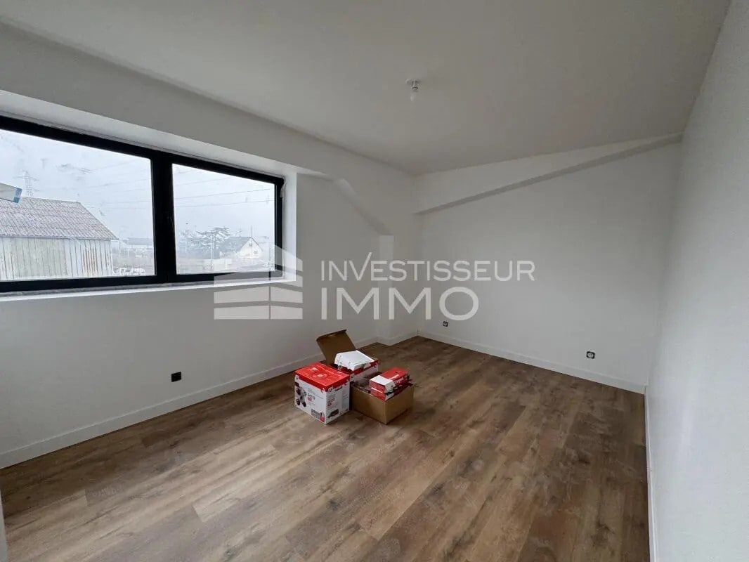 Office in Meaux to rent Interior Photo- Image 1 of 4