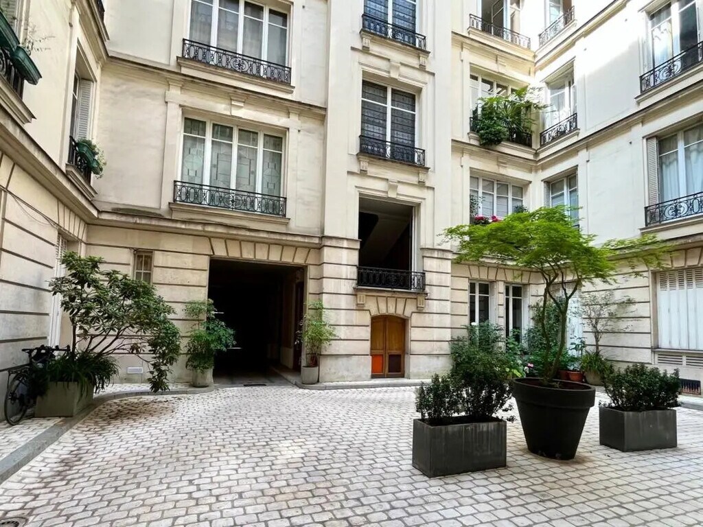 Location Bureaux 70 m² - Photo 1
