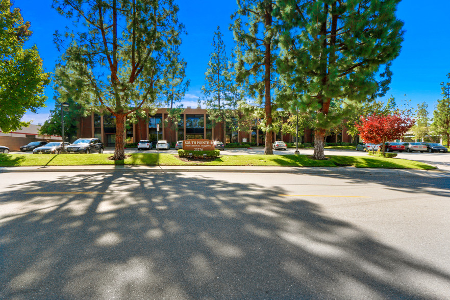 23276 S Pointe Dr, Laguna Hills, CA for rent - Building Photo - Image 3 of 69