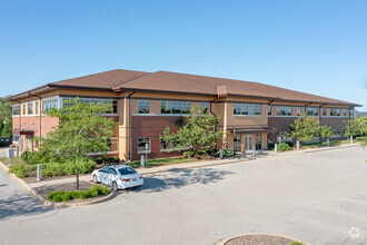 12075 N Corporate Pky, Mequon, WI for rent Building Photo- Image 1 of 11