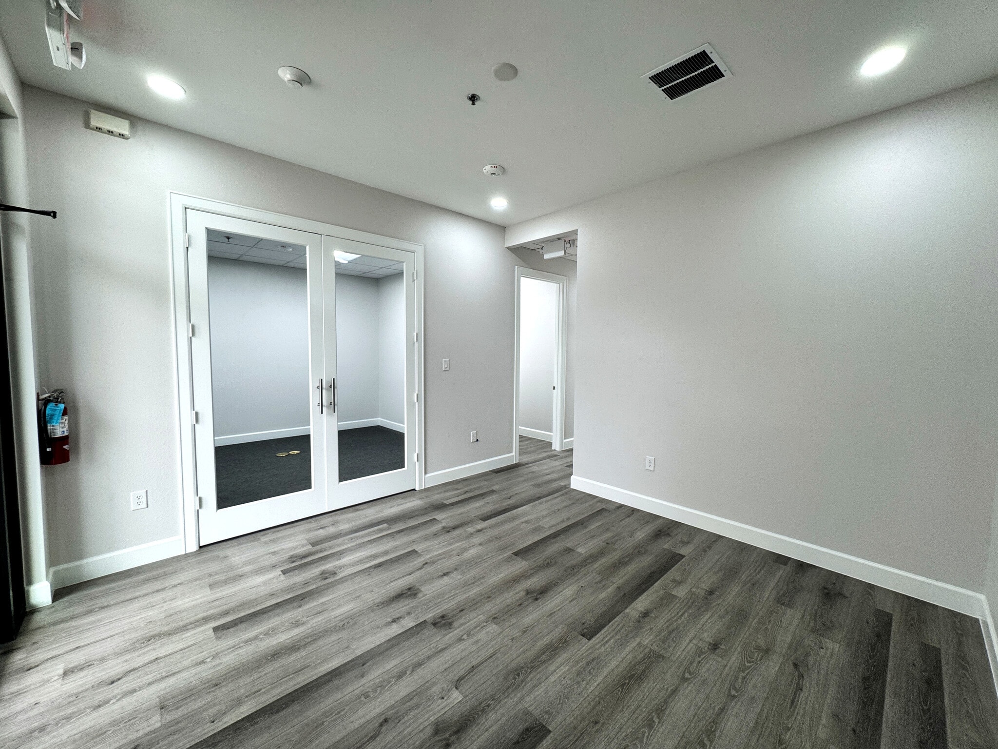 18707 Mueschke Rd, Tomball, TX to rent Interior Photo- Image 1 of 18