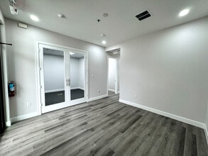 18707 Mueschke Rd, Tomball, TX to rent Interior Photo- Image 1 of 18