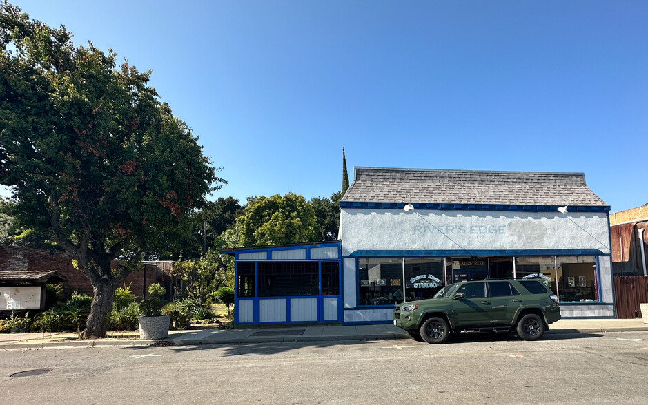 7-9 Main St, Isleton, CA for sale - Primary Photo - Image 1 of 40