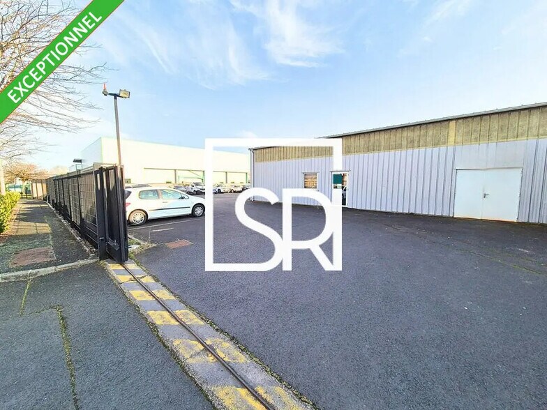 Office in Issoire for sale - Building Photo - Image 2 of 12