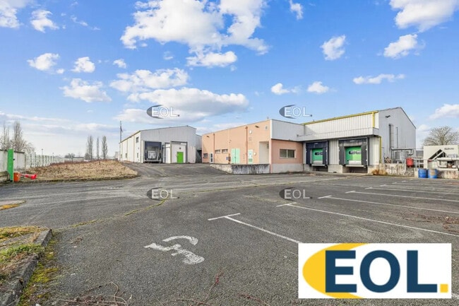 Location Entrepôt 1 993 m²