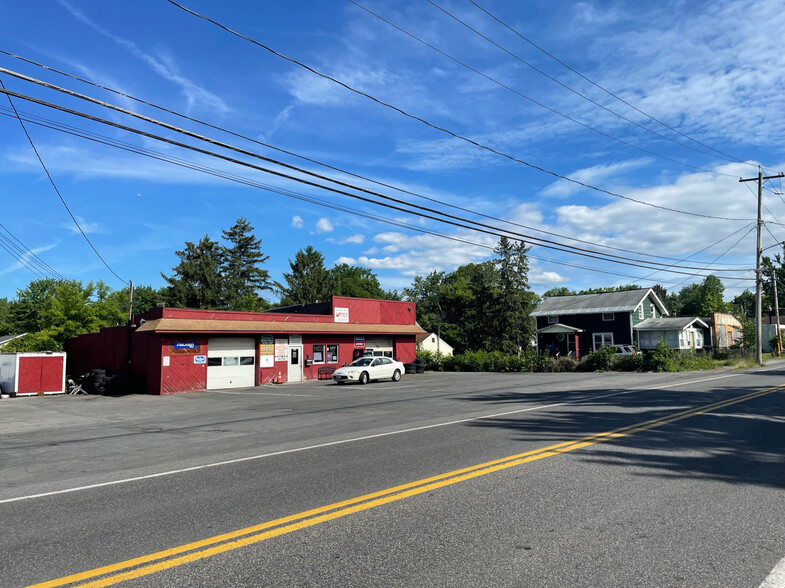 422 Kinne St, East Syracuse, NY for sale - Building Photo - Image 1 of 15