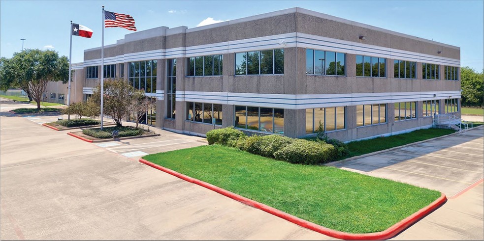 13000 Executive Dr, Sugar Land, TX for rent - Building Photo - Image 1 of 2