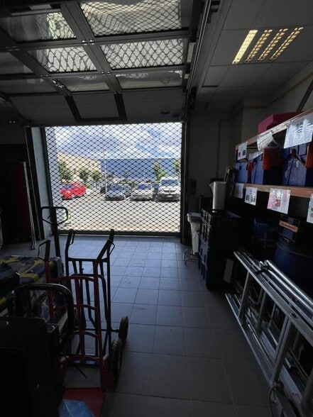 Office in Nanterre to rent - Building Photo - Image 2 of 30