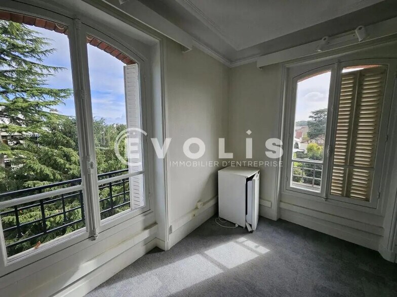 Office in Bourg-la-Reine to rent - Building Photo - Image 3 of 20