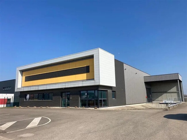 Location Local d'activités 574 m²