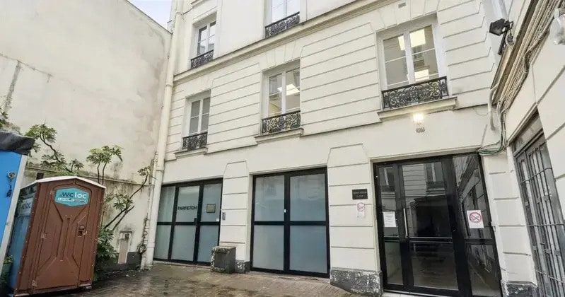 Office in Paris for sale Building Photo- Image 1 of 9