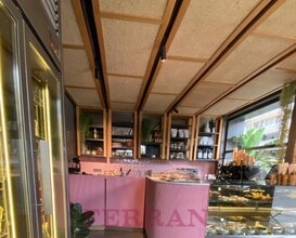 Retail in Barcelona, Barcelona to rent Interior Photo- Image 1 of 7