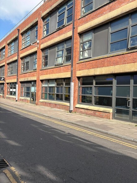 Unit C1 & C2, 22-23 Kensington St, Brighton for sale - Building Photo - Image 2 of 8