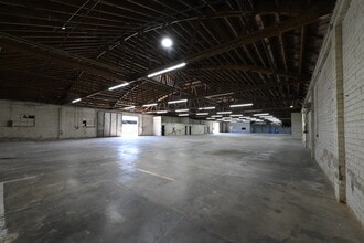 15023-15035 Califa St, Van Nuys, CA to rent Interior Photo- Image 1 of 3