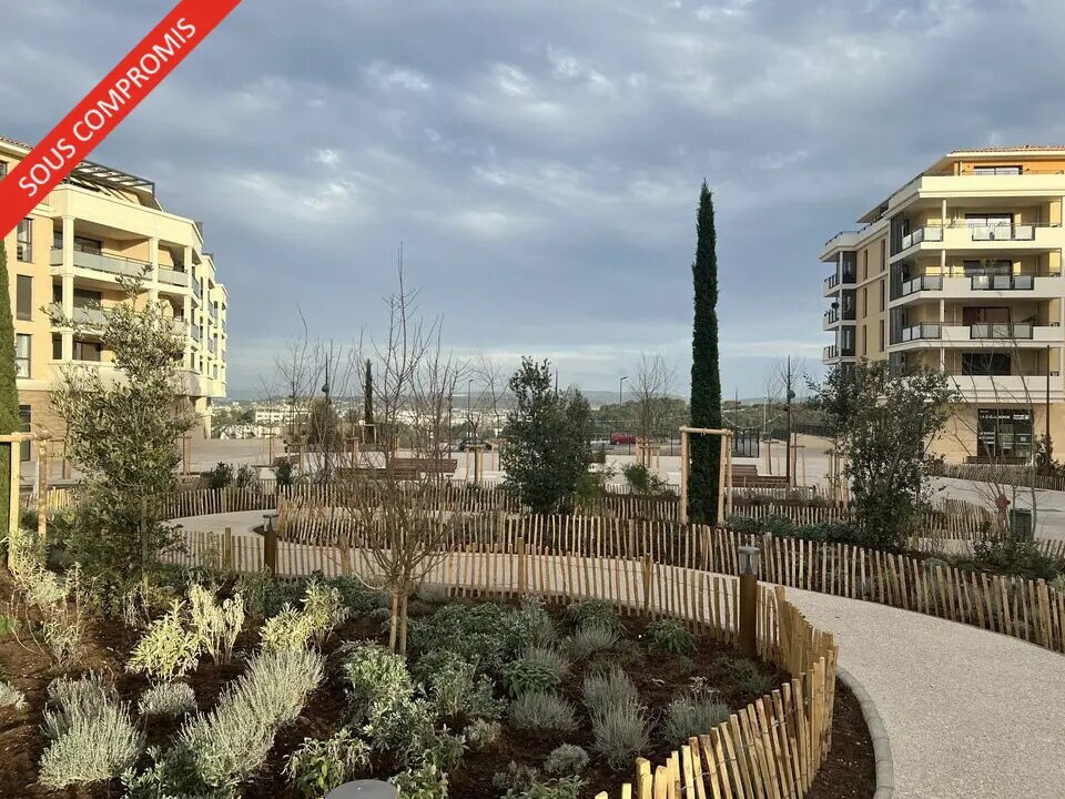 Retail in Aix-en-Provence for sale Building Photo- Image 1 of 4