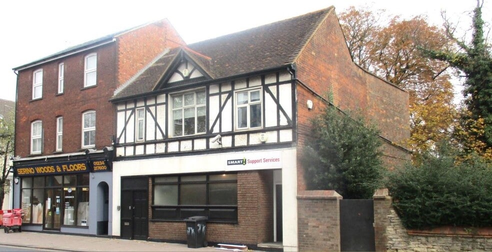 32 St Johns St, Bedford for sale - Primary Photo - Image 1 of 1