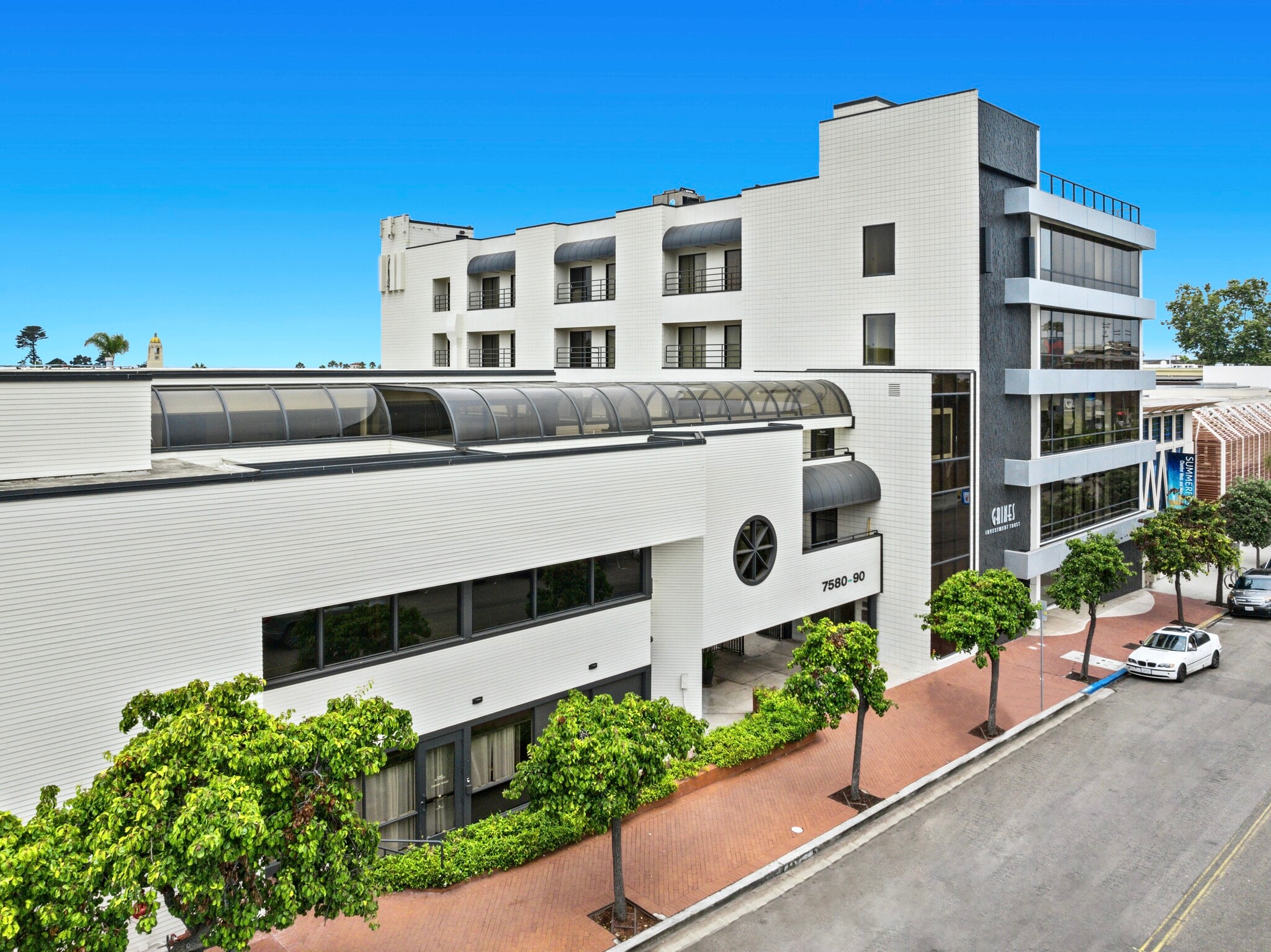 7590 Fay Ave, La Jolla, CA to rent Primary Photo- Image 1 of 11