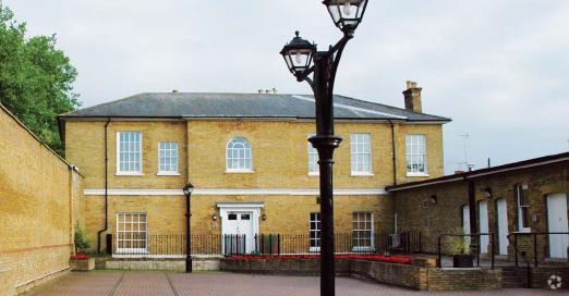 Moor Ln, Staines for sale Primary Photo- Image 1 of 1