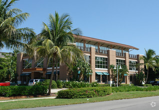 3200 Tamiami Trl N, Naples, FL for sale Primary Photo- Image 1 of 1